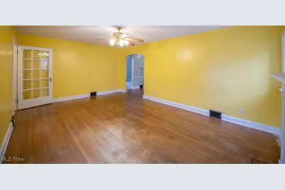 1805 Gibbs Avenue NE, Canton, OH 44705 - Photo 9