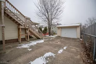 1805 Gibbs Ave NE, Canton, OH 44705 - Photo 5