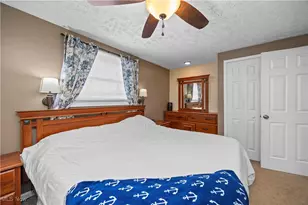 1328 Birchview Dr, Vermilion, OH 44089 - Photo 17