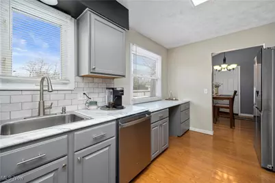 1328 Birchview Drive, Vermilion, OH 44089 - Photo 9