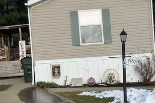 145 Rains Cir, Zanesville, OH 43701 - Photo 1