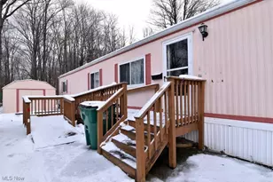 34424 Euclid Ave, Willoughby, OH 44094 - Photo 3