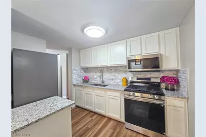 214 Hamrock Drive, Campbell, OH 44405 - Photo 7