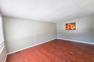 214 Hamrock Dr, Campbell, OH 44405 - Photo 11