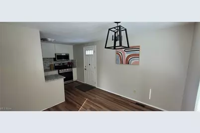 214 Hamrock Drive, Campbell, OH 44405 - Photo 5