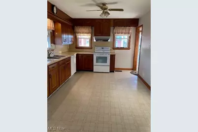 52777 Main Street, Beallsville, OH 43716 - Photo 5