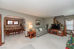 2376 Wyandotte Ave, Cuyahoga Falls, OH 44223 - Photo 5