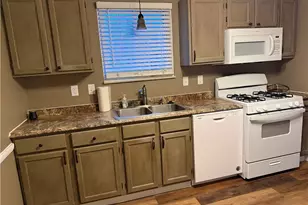 195 Surrey Ln, Canfield, OH 44406 - Photo 3