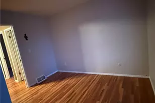 195 Surrey Ln, Canfield, OH 44406 - Photo 11