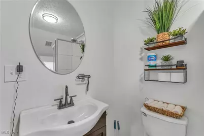 6016 Madison Avenue, Loveland, OH 44102 - Photo 13