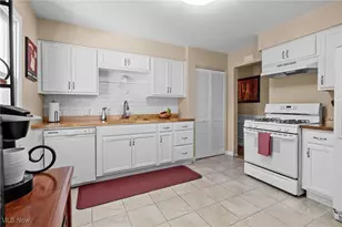 9391 Monticello Dr, Twinsburg, OH 44087 - Photo 17