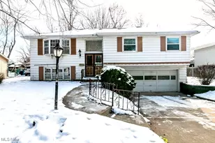 36548 Lakehurst Dr, Eastlake, OH 44095 - Photo 37