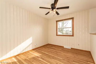 36548 Lakehurst Drive, Eastlake, OH 44095 - Photo 9