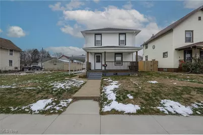 718 Bebb Avenue SW, Massillon, OH 44647 - Photo 1