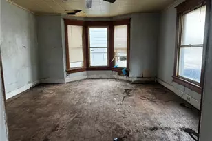 1338 Maple Ave NE, Canton, OH 44705 - Photo 9