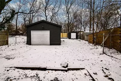 1228 Arnold Avenue, Akron, OH 44305 - Photo 3