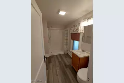 220 W Loudon Avenue, Loudonville, OH 44842 - Photo 9