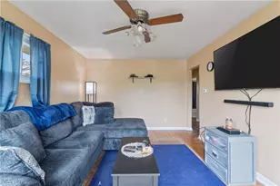 560 W 44th St, Shadyside, OH 43947 - Photo 7