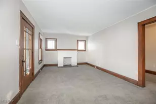 2078 18th St SW, Akron, OH 44314 - Photo 9