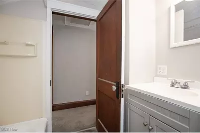 2078 18 Street SW, Akron, OH 44314 - Photo 27