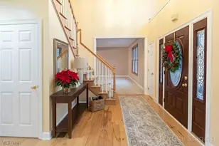 383 Crestwood Dr, Avon Lake, OH 44012 - Photo 5