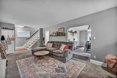 308 E Baird Avenue, Barberton, OH 44203 - Photo 11