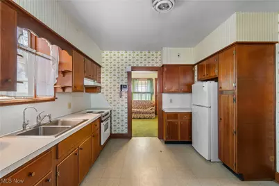 6779 Easton Street, Louisville, OH 44641 - Photo 9