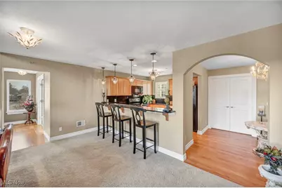 5239 Lake Road W #305, Ashtabula, OH 44004 - Photo 11