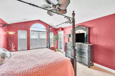 5239 Lake Road W #305, Ashtabula, OH 44004 - Photo 17