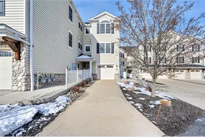 5239 Lake Road W #305, Ashtabula, OH 44004 - Photo 1