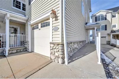 5239 Lake Road W #305, Ashtabula, OH 44004 - Photo 3