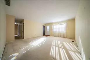 11702 Clark Rd, Chardon, OH 44024 - Photo 5