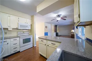 11702 Clark Rd, Chardon, OH 44024 - Photo 9