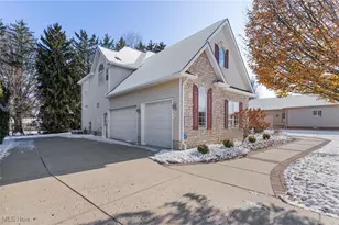 4777 N Aspen Ct, Canfield, OH 44406 - Photo 3