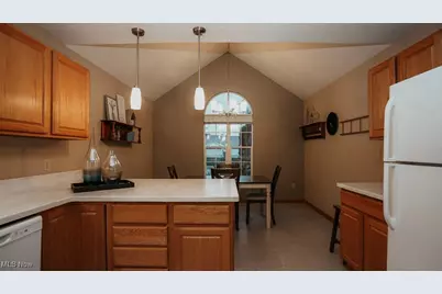 5681 Jason Oval, Medina, OH 44256 - Photo 11