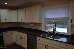 6731 Amsel Ave NE, Canton, OH 44721 - Photo 19