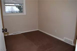 6731 Amsel Ave NE, Canton, OH 44721 - Photo 29