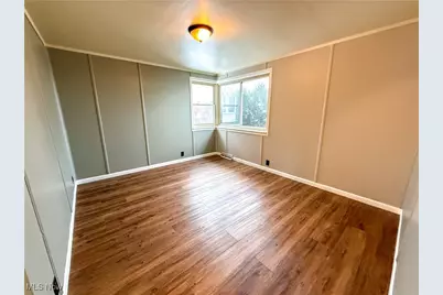 1635 Goodyear Boulevard, Akron, OH 44305 - Photo 11