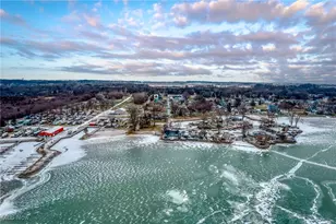 2112 S Harborview Dr, Lakeside Marblehead, OH 43440 - Photo 3