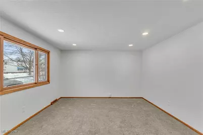 14808 James Avenue, Maple Heights, OH 44137 - Photo 9