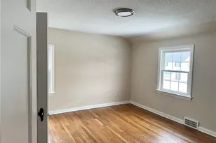 936 Vineshire Rd, Cleveland Heights, OH 44121 - Photo 7