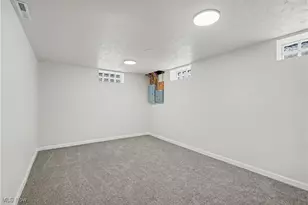 24600 Picone Ln, Huber Heights, OH 44146 - Photo 23