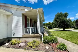 172 Lakeshore Dr, Struthers, OH 44471 - Photo 35