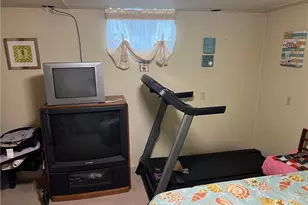 172 Lakeshore Dr, Struthers, OH 44471 - Photo 17