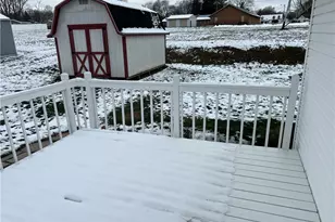 172 Lakeshore Dr, Struthers, OH 44471 - Photo 25