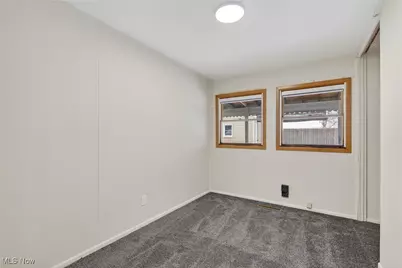 4434 Riverside Drive, Lorain, OH 44055 - Photo 11