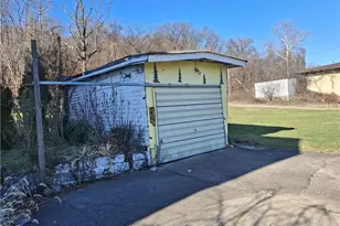 645 Logan St, Steubenville, OH 43952 - Photo 39