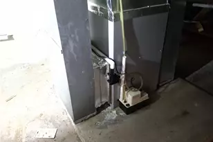 645 Logan St, Steubenville, OH 43952 - Photo 33