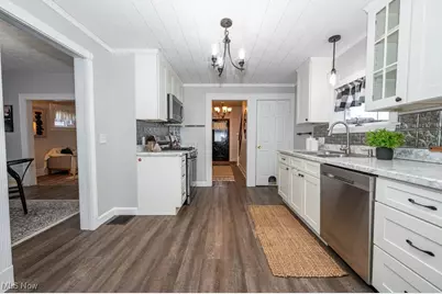 157 E Ohio Avenue, Sebring, OH 44672 - Photo 5