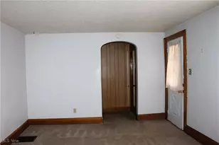 921 Camden Ave SW, Canton, OH 44706 - Photo 3